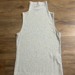 Banana Republic Gray Sleeveless Turtleneck Top- extra small